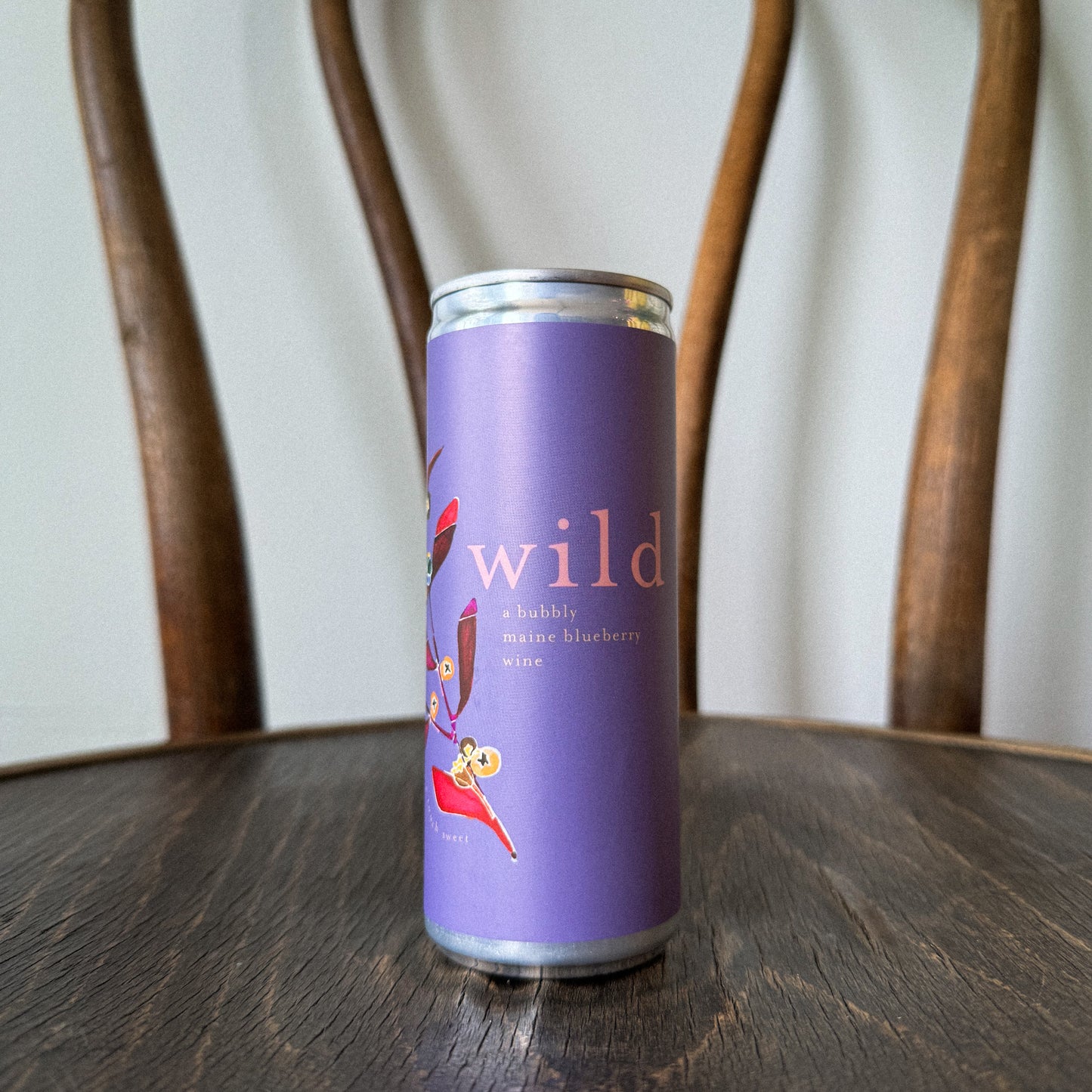 Ras Wines Wild Sparkling Blueberry Wine Can